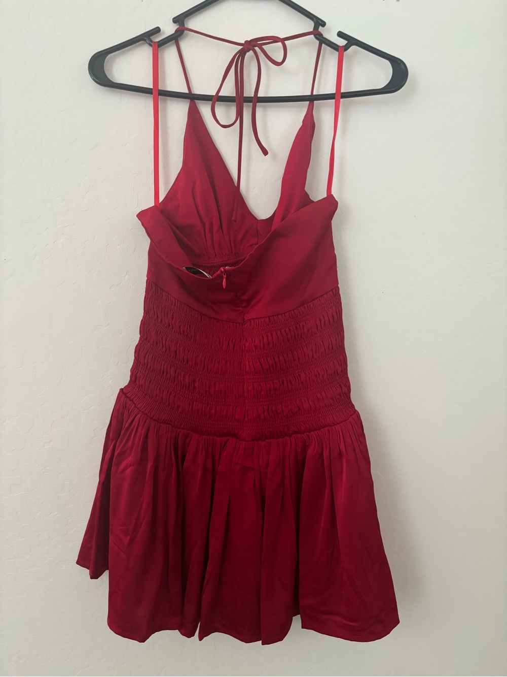 Princess Polly Red Satin Halter Mini Dress Size 2 - Picture 2 of 5